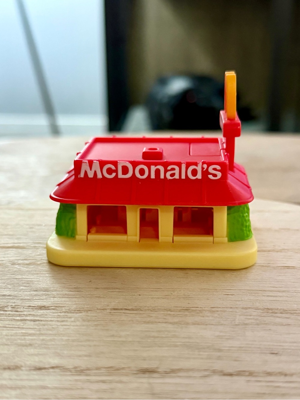 5/$20 2025 Lil' McDonald's RESTAURANT Mini Happy Meal Toy